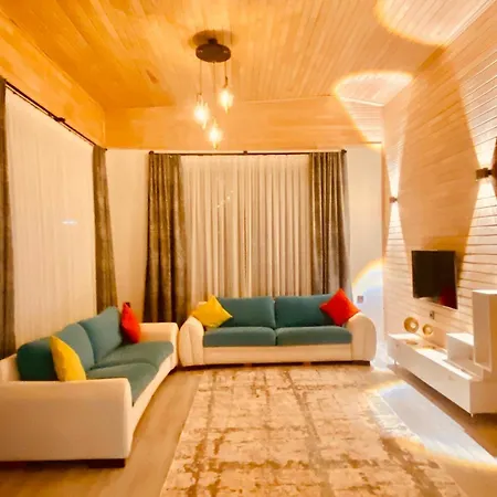 Вилла Black Cat Villa's