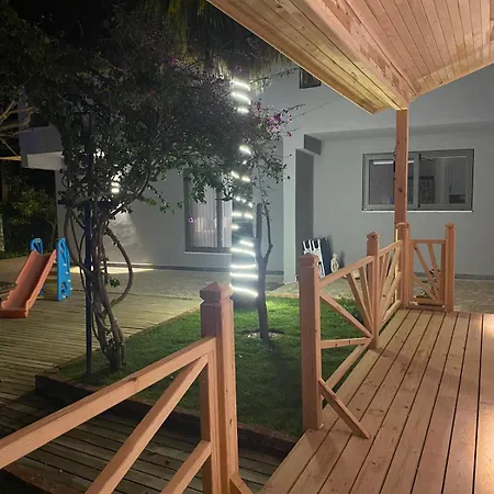 Вилла Black Cat Villa's *